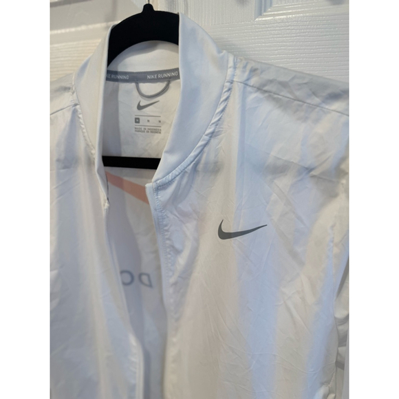 NIKE NWT Running Jacket Size M White - Picture 5 of 6